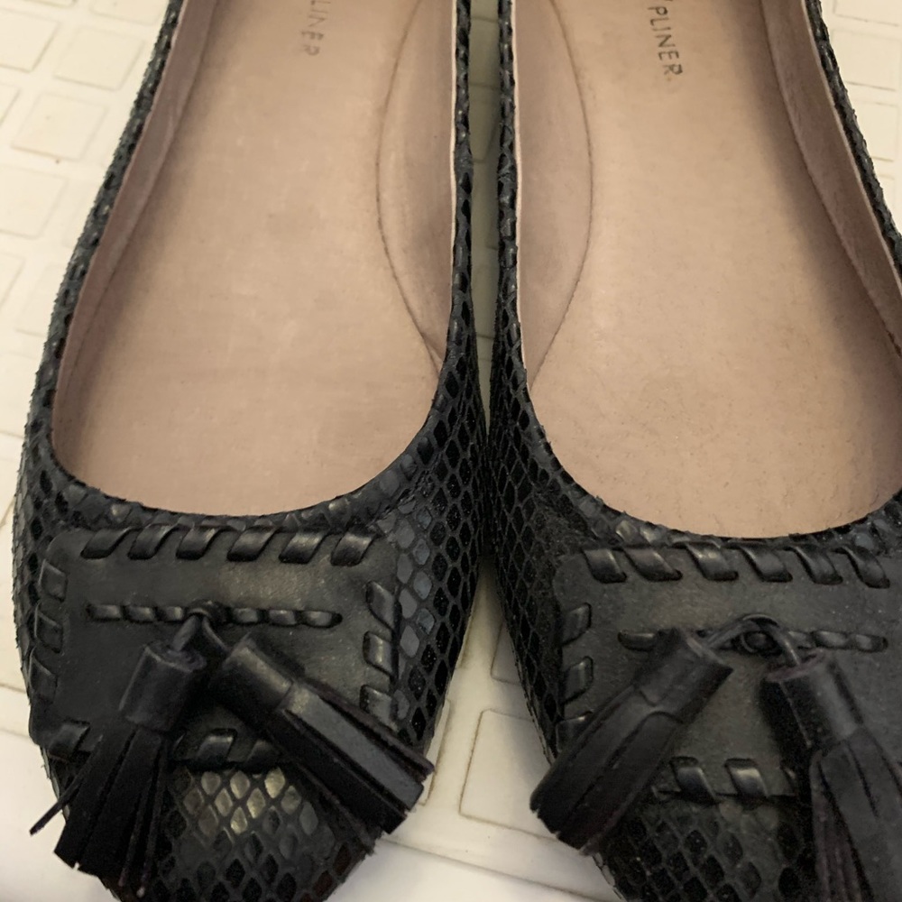 Women's flats